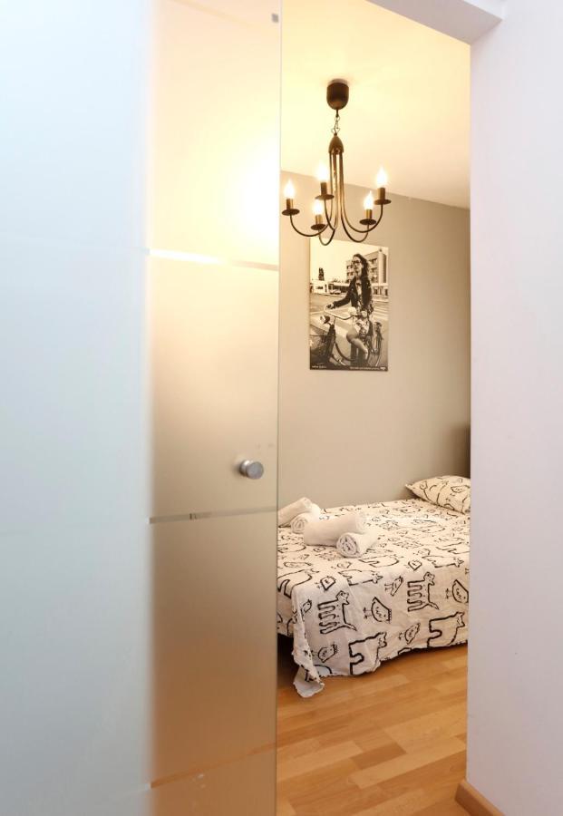 Gorgeous 2 Bedroom Duplex In City Center